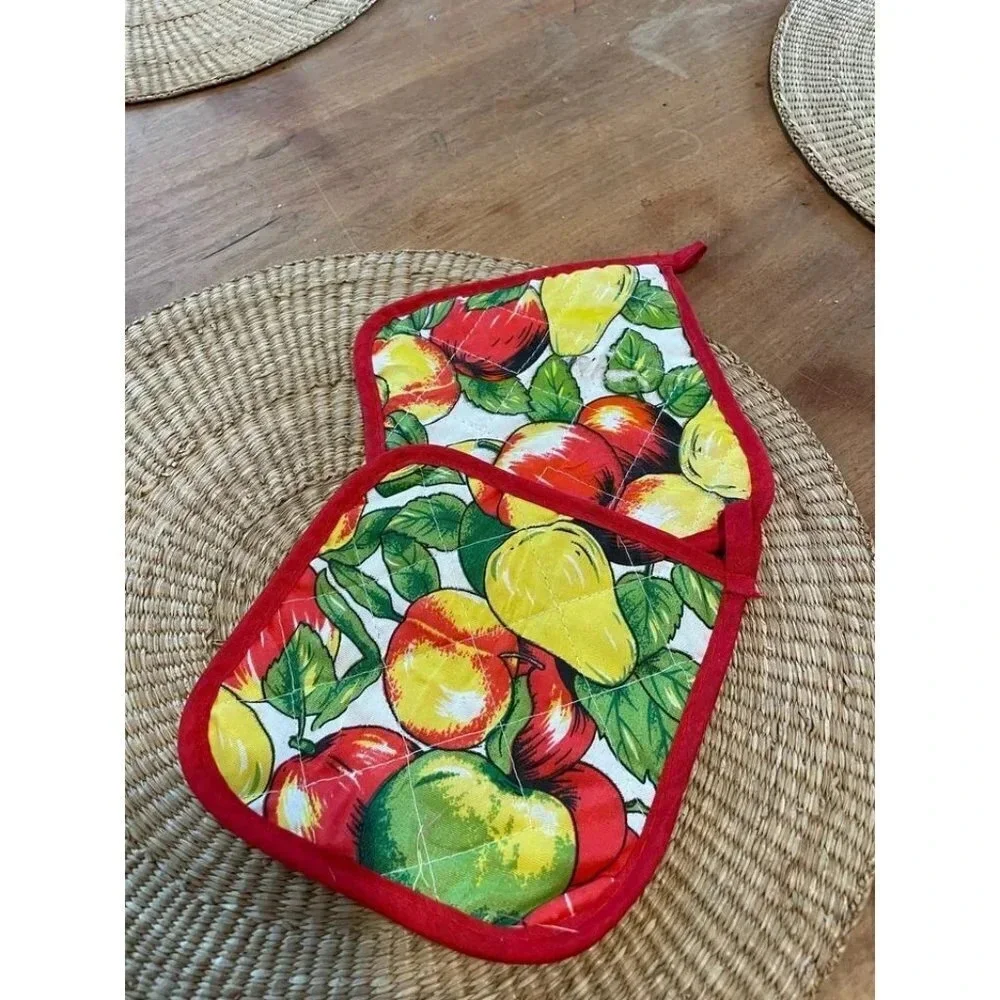 Red Fruit Kitchen Oven Cloths